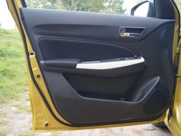 Suzuki Swift 1,2 DualJet SHVS 83 KM CVT &ndash; Czy warto wybrać automat?