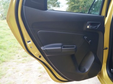 Suzuki Swift 1,2 DualJet SHVS 83 KM CVT &ndash; Czy warto wybrać automat?