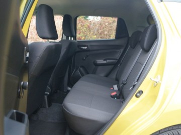 Suzuki Swift 1,2 DualJet SHVS 83 KM CVT &ndash; Czy warto wybrać automat?