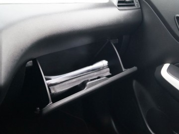 Suzuki Swift 1,2 DualJet SHVS 83 KM CVT &ndash; Czy warto wybrać automat?