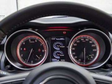 Suzuki Swift 1,2 DualJet SHVS 83 KM 5 MT &ndash; Miejskie rozwiązanie
