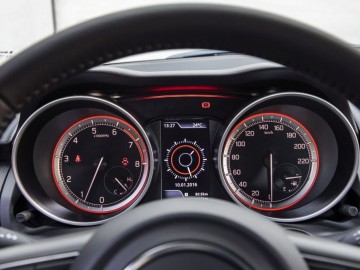 Suzuki Swift 1,2 DualJet SHVS 83 KM 5 MT &ndash; Miejskie rozwiązanie