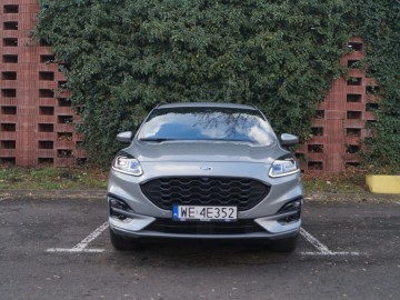 Ford Kuga ST-Line 2,5 Plug-In Hybrid 225 KM e-CVT &ndash; Udane połączenie