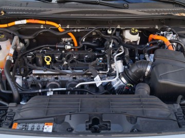Ford Kuga ST-Line 2,5 Plug-In Hybrid 225 KM e-CVT &ndash; Udane połączenie