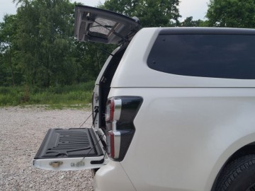Isuzu D-Max LSE 1,9 DDI 163 KM 4x4 5A/T - Bezkonkurencyjny