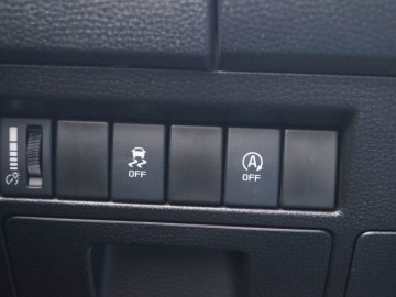 Isuzu D-Max LSE 1,9 DDI 163 KM 4x4 5A/T - Bezkonkurencyjny