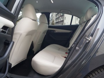 Mazda 3 SkyActiv - G 150 KM A/T &ndash; W dobrym kierunku