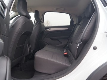 Renault Arkana 1,6 e-TECH 143 KM 6M/T &ndash; Nie tylko atrakcyjność