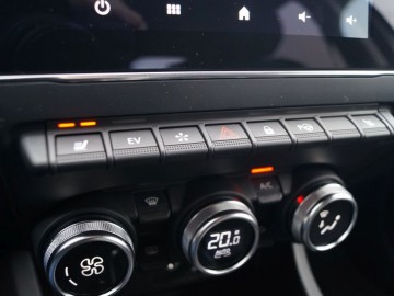 Renault Arkana 1,6 e-TECH 143 KM 6M/T &ndash; Nie tylko atrakcyjność