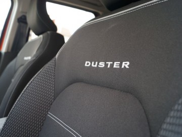 Dacia Duster AWD 1,5 dCi 115 KM 6M/T: - Warty zastonowienia?