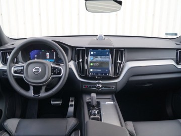 Volvo XC60 T8 Polestar Engineered 2.0 407 KM &ndash; Niepozorny