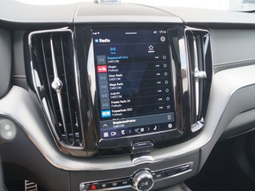 Volvo XC60 T8 Polestar Engineered 2.0 407 KM &ndash; Niepozorny