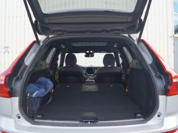 Volvo XC60 T8 Polestar Engineered 2.0 407 KM &ndash; Niepozorny