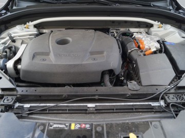 Volvo XC60 T8 Polestar Engineered 2.0 407 KM &ndash; Niepozorny