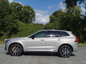 Volvo XC60 T8 Polestar Engineered 2.0 407 KM &ndash; Niepozorny