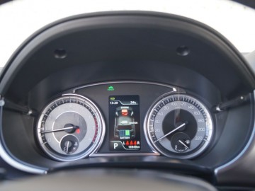 Suzuki Vitara Strong Hybrid 2WD 1.5 116 KM &ndash; Delikatne wejście