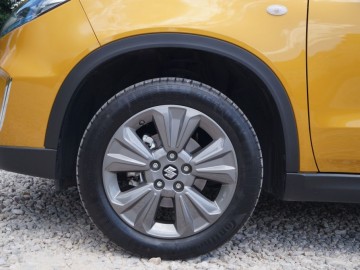 Suzuki Vitara Strong Hybrid 2WD 1.5 116 KM &ndash; Delikatne wejście
