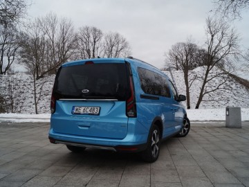 Ford Grand Tourneo Connect AWD Active 2.0 EcoBlue 122 KM &ndash; Warty zastanowienia