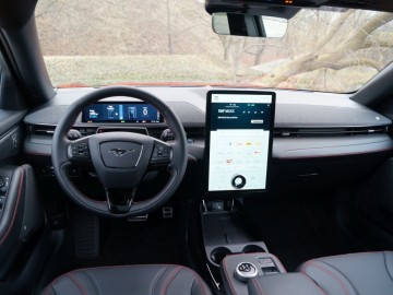 Ford Mustang Mach-E4X AWD Premium 98 kWh &ndash; Kto by przypuszczał?&nbsp;