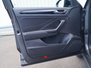 Volkswagen T-Roc 1.5 TSI Style 150 KM &ndash; Rodzinne dylematy