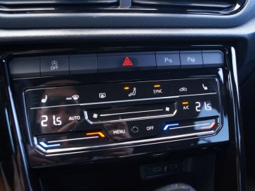 Volkswagen T-Roc 1.5 TSI Style 150 KM &ndash; Rodzinne dylematy