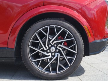  Ford Mustang Mach-E GT AWD 487 KM 98 kWh &ndash; Konie z prądem