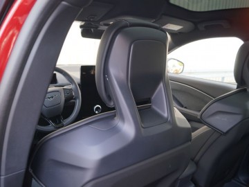 Ford Mustang Mach-E GT AWD 487 KM 98 kWh &ndash; Konie z prądem