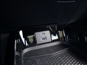  Ford Mustang Mach-E GT AWD 487 KM 98 kWh &ndash; Konie z prądem