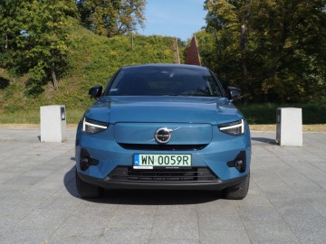  Volvo C40 Recharge P8 AWD 408 KM &ndash; Niepozorny...