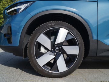  Volvo C40 Recharge P8 AWD 408 KM &ndash; Niepozorny...