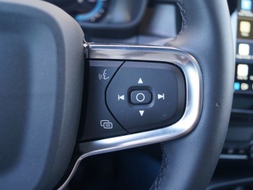 Volvo C40 Recharge P8 AWD 408 KM &ndash; Niepozorny...