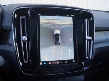  Volvo C40 Recharge P8 AWD 408 KM &ndash; Niepozorny...