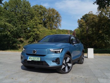  Volvo C40 Recharge P8 AWD 408 KM &ndash; Niepozorny...