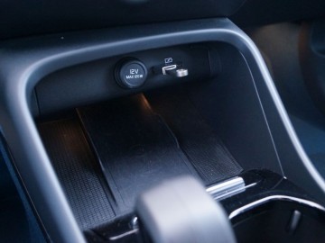  Volvo C40 Recharge P8 AWD 408 KM &ndash; Niepozorny...