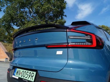  Volvo C40 Recharge P8 AWD 408 KM &ndash; Niepozorny...