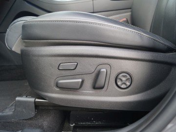 Hyundai Santa Fe 1.6 T-GDI PHEV 6AT 4WD Platinum 265 KM &ndash; Luksus po koreańsku