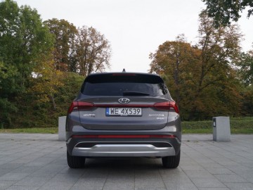 Hyundai Santa Fe 1.6 T-GDI PHEV 6AT 4WD Platinum 265 KM &ndash; Luksus po koreańsku