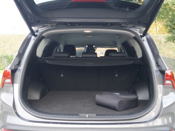 Hyundai Santa Fe 1.6 T-GDI PHEV 6AT 4WD Platinum 265 KM &ndash; Luksus po koreańsku