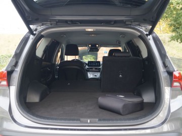 Hyundai Santa Fe 1.6 T-GDI PHEV 6AT 4WD Platinum 265 KM &ndash; Luksus po koreańsku