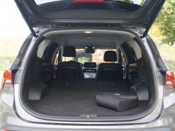 Hyundai Santa Fe 1.6 T-GDI PHEV 6AT 4WD Platinum 265 KM &ndash; Luksus po koreańsku