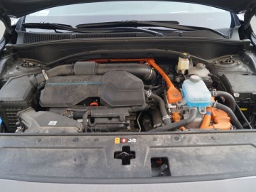 Hyundai Santa Fe 1.6 T-GDI PHEV 6AT 4WD Platinum 265 KM &ndash; Luksus po koreańsku