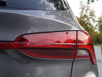 Hyundai Santa Fe 1.6 T-GDI PHEV 6AT 4WD Platinum 265 KM &ndash; Luksus po koreańsku