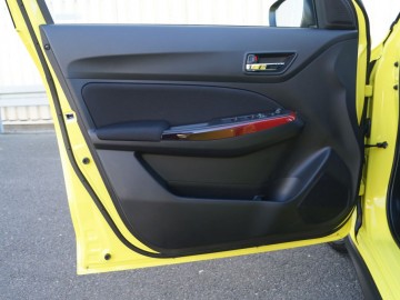 Suzuki Swift Sport 1.4 BoosterJet mild Hybrid 2WD 6MT 129 KM &ndash; Udany kompromis