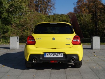 Suzuki Swift Sport 1.4 BoosterJet mild Hybrid 2WD 6MT 129 KM &ndash; Udany kompromis