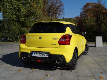 Suzuki Swift Sport 1.4 BoosterJet mild Hybrid 2WD 6MT 129 KM &ndash; Udany kompromis