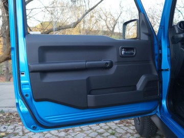 Suzuki Jimny 1,5 VVT AWD 5MT – Terenowy osiołek