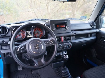 Suzuki Jimny 1,5 VVT AWD 5MT &ndash; Terenowy osiołek