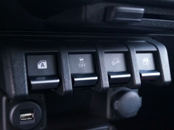 Suzuki Jimny 1,5 VVT AWD 5MT &ndash; Terenowy osiołek