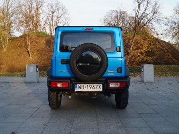 Suzuki Jimny 1,5 VVT AWD 5MT &ndash; Terenowy osiołek