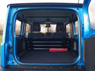 Suzuki Jimny 1,5 VVT AWD 5MT &ndash; Terenowy osiołek
